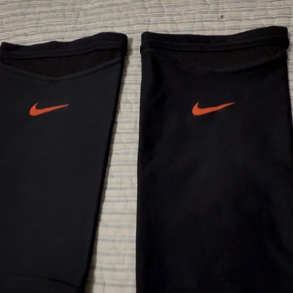 Nike Black knee sleeves with Orange Swoosh - Picture 7 of 7